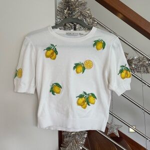 Alice and Olivia lemon 🍋 tee